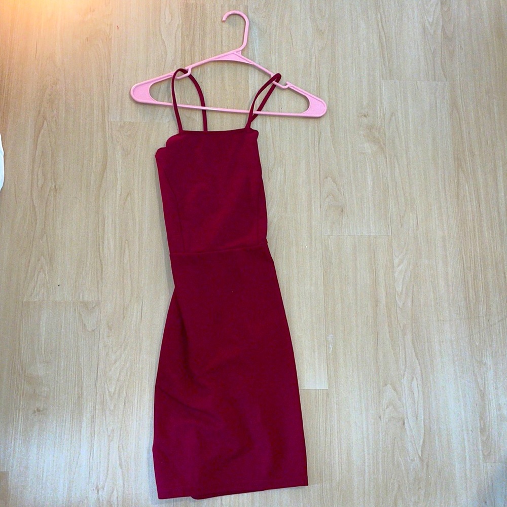 Burgundy bodycon dress